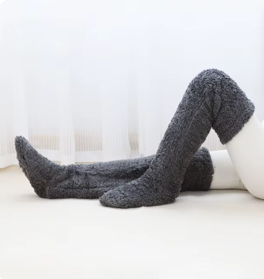 Chaussettes Hautes Fluffy Teddy – Ultra Douces et Confort Cocooning pour des Jambes protégées du froid