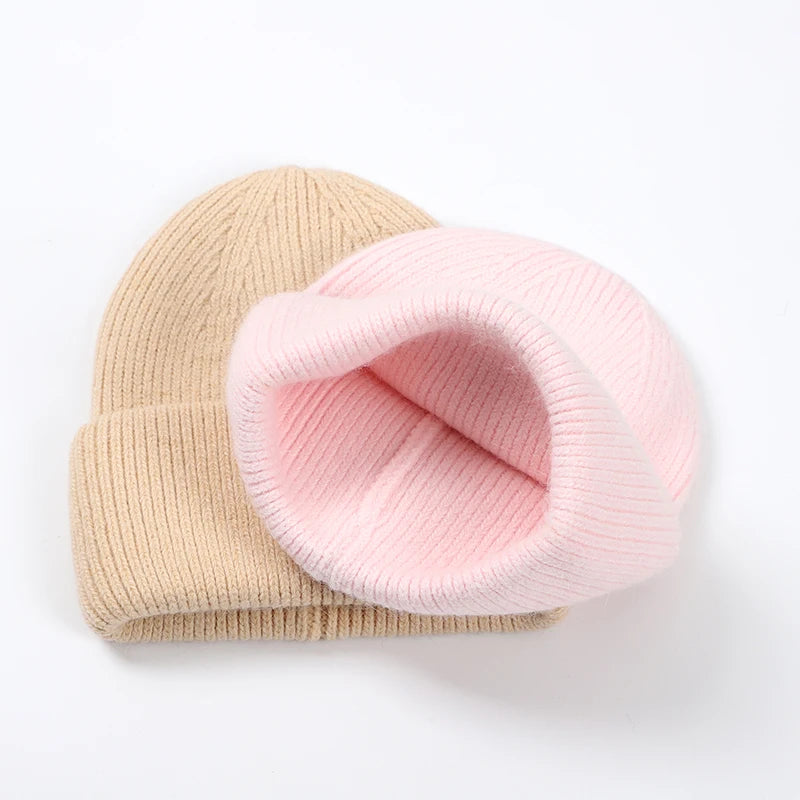 Bonnet Femme Ultra Doux - Chaleur et Élégance pour Affronter l’Hiver