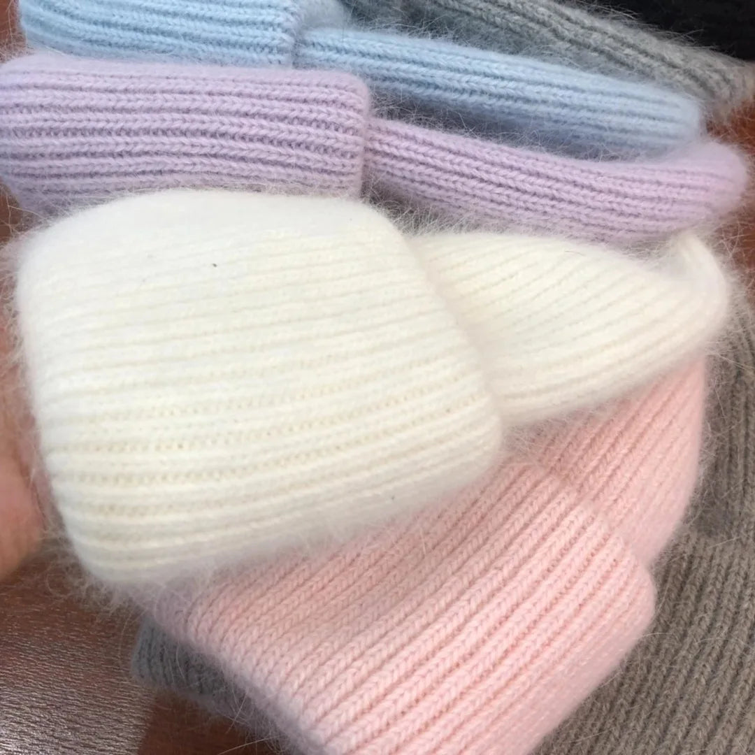 Bonnet Femme Ultra Doux - Chaleur et Élégance pour Affronter l’Hiver